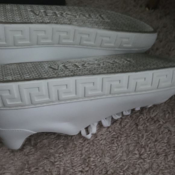 Versace Classic White Leather Sneakers - Picture 5 of 10